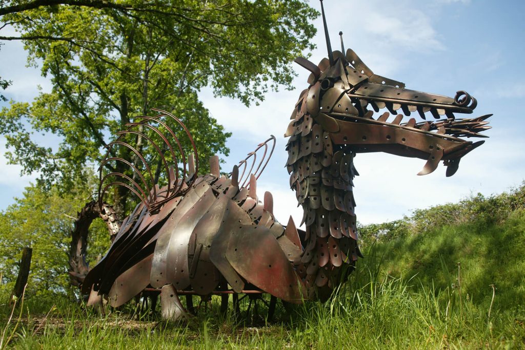 Dragon sur le sentier de l'imaginaire