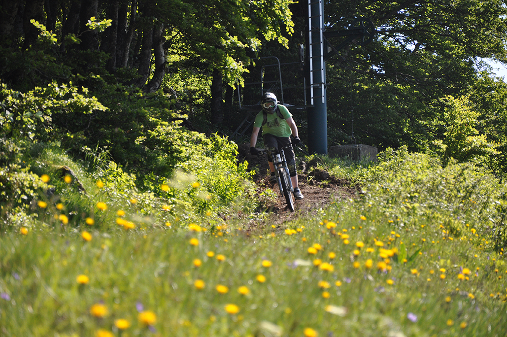 VTT de descente station de ski Laguiole