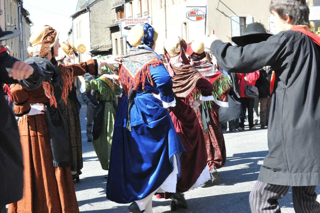 Danses folkloriques