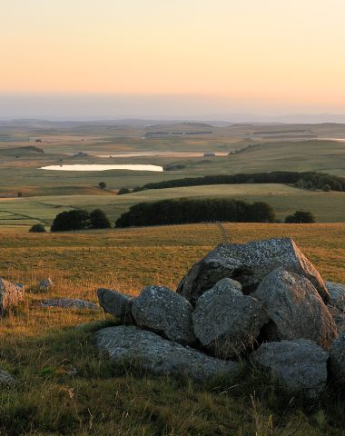 Bloques erráticos en el corazón de la meseta