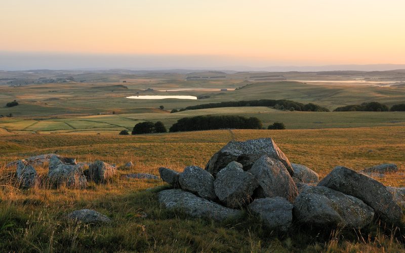 Bloques erráticos en el corazón de la meseta