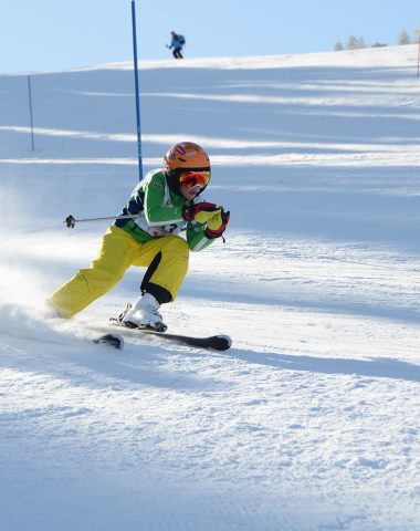 Ski alpin neige Aubrac