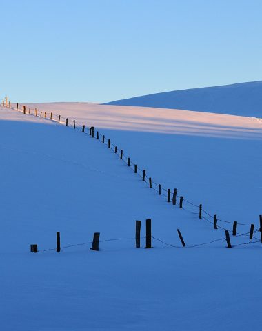 Schnee auf dem Aubrac-Plateau
