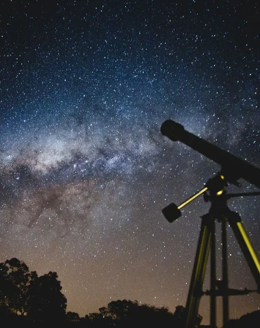 La tête dans les étoiles