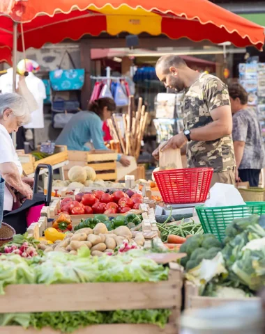 Mur-de-Barrez Market